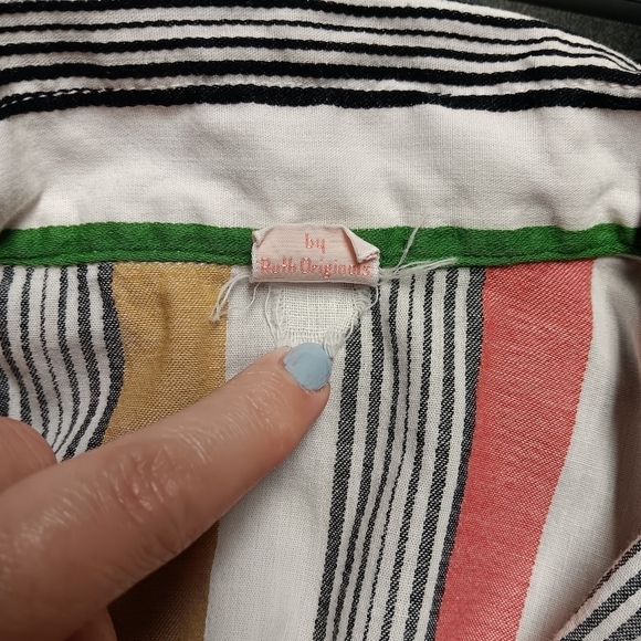 VTG RUTH of CAROLINA Girls Shirt Top Classic 1960s Rainbow Stripes Size Medium - Picture 7 of 7